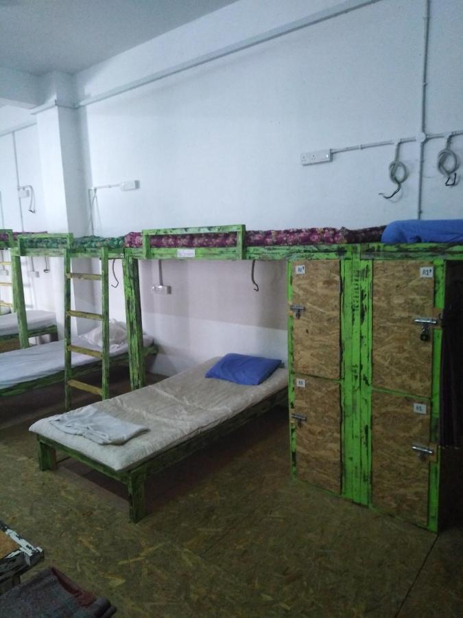 Hijrah Hotel *